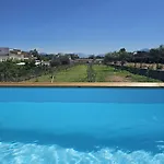 Cola - Vesuvio Garden & Relax בית נופש *